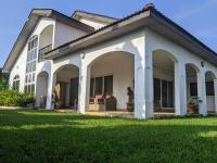 B&B Accra - Beautiful Home In Secure Township - Bed and Breakfast Accra