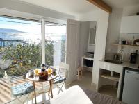 "La Cabane de Thau" avec vue imprenable sur Sète - B&B