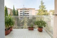 Shell Apartment - Spazioso Attico Con WiFi Gratuito e Posto Auto - B&B