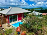 B&B Les Trois-Îlets - La villa Jalna Grenadine deux chambres et piscine privée - Bed and Breakfast Les Trois-Îlets