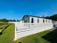 2 Bed Lodge Sleeps 6 - Holiday Park Parking Pets - B&B Holsworthy