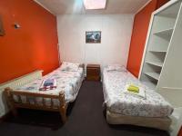 Tweepersoonskamer met Gedeelde Badkamer