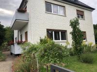 Apartment in Rot, Fränkisches Design, Balkon in nur 50 Schritten zum Radweg, ideal for Long Stay, Relocation - Chambres d'hôtes Mainstockheim