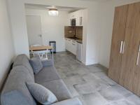 Studio indépendant en rez-de-jardin - B&B Cesson-Sévigné