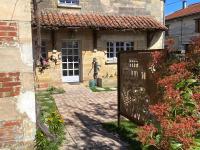 Gîte rénové avec jardin clos, cheminée et baby-foot à Contrisson, proche du Lac du Der. - Chambres d'hôtes Contrisson