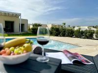 Villa Zefiro tra Piscina e Mare - Bed and Breakfast Brucoli