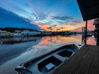 Houseboat Benjamin - Houseboats Benjamin & Franklin - Chambres d’hôtes Prague