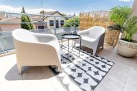 Beautiful apartment with terrace + private parking - Ferienwohnung