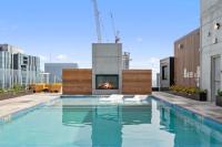 2BR Lux Highrise + Austin + Vibrant Rainey St - B&B