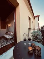 Casa Theano - Old Town - B&B Rodas