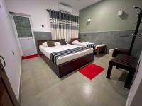 Dreibettzimmer mit eigenem Bad