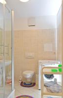Appartamento con doccia