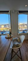La jungle - Vue directe et magnifique sur le port- - B&B