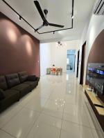 B&B Simpang - Air-home No 28 Simpang near Aulong Econsave, 3BR, 7pax, Netflix - Bed and Breakfast Simpang