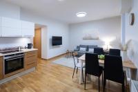 Riga Embassy center Apartment with parking - B&B Riga