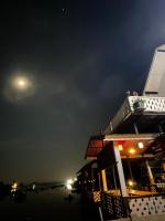 บ้านรักษ์ Baan Rak - B&B Nakhon Chai Si