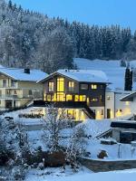 place2be - with infinity pool - Bed and Breakfast Faistenau