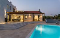 Villa Posidonia near Pula with sea view and surrounded by olive trees - B&B Krnica