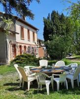 B&B Montauban - Maison de famille avec parc arboré - Bed and Breakfast Montauban