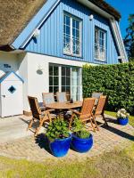 Strandhaus LUMA - hochwertiges Ferienhaus für 6 Personen in Strandnähe - Chambres d'hôtes Zingst