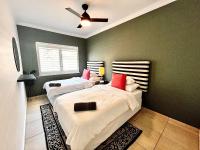 Ballito Beachfront Villa, LOAD SHEDDING FRIENDLY - B&B Ballito