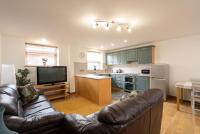 B&B Belfast - Belfast 2 Bed Apartment - Bed and Breakfast Belfast