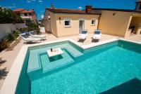 Villa Manuela near Medulin with private heated pool only 500 meters from beach - Chambres d'hôtes Banjole