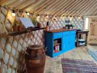 Pandy Farm Yurt - Panoramic mountain views within Snowdonia's National Park - 4x4 recommended - B&B