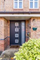 Spacious 3-bed Home - Nature Reserve Retreat - B&B Ince-in-Makerfield