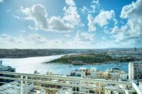Seaview terrace, 2bedrooms, communal pool COGO1-1 - Bed and Breakfast Sliema