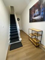 D-012 Bel appart et balcon climatisé parking privé gratuit sur demande - B&B Charleroi