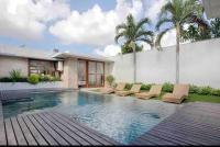 New stylish private villa with 2 bedrooms villa in Canggu - B&B Tambakboyo