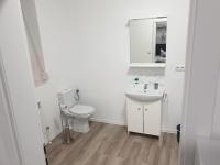 Doppel-/Zweibettzimmer mit Dusche