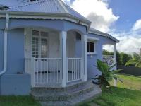 Maison Cécilia vue sur les saintes - B&B