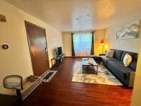 Quiet Cozy 2BR APT Black out Curtains - Ferienwohnung Peoria