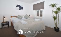 B&B Newcastle under Lyme - Tansey House by YourStays - Bed and Breakfast Newcastle under Lyme