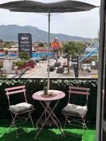 Pink House: intero appartamento - B&B Volla