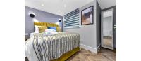 Newly Renovated 1BD Flat Perfect for Travellers - B&B Romford
