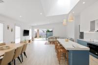 Escape by the Bay - Ferienwohnung Coronet Bay