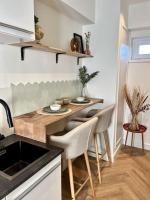 B&B Aalsmeer - Tiny House in center Aalsmeer I Close to Schiphol & Amsterdam - Bed and Breakfast Aalsmeer