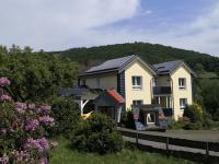 B&B Kiesbert - Pleasant apartment in Herscheid Sauerland with balcony - Bed and Breakfast Kiesbert