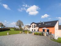 B&B Ellscheid - Dreamy Holiday Home in Ellscheid with Terrace - Bed and Breakfast Ellscheid