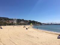 Magnifique appartement au Lavandou - B&B