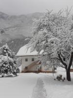 Apartment with Mountain View