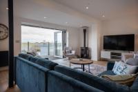 Luxury 4 bed beachside home with coastal views - B&B Westward Ho!