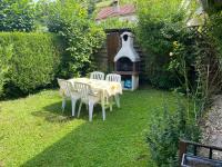 Gîte du Moulin - confort et nature - 2 chambres avec jardinet à Montgesoye, vallée de la Loue - Chambres d'hôtes Montgesoye