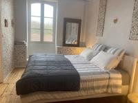 Camera Queen Superior