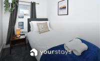 B&B Stoke-on-Trent - Oxford House by YourStays - Bed and Breakfast Stoke-on-Trent