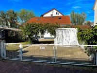 B&B Weil-am-Rhein - Bequemes und helles Einfamilienhaus mit Garten - Bed and Breakfast Weil-am-Rhein