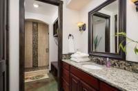 Luxury Downtown Rental (Hot Tub/Pet Friendly) - La Dolce Vita Villas #11 - Chambres d'hôtes Moab